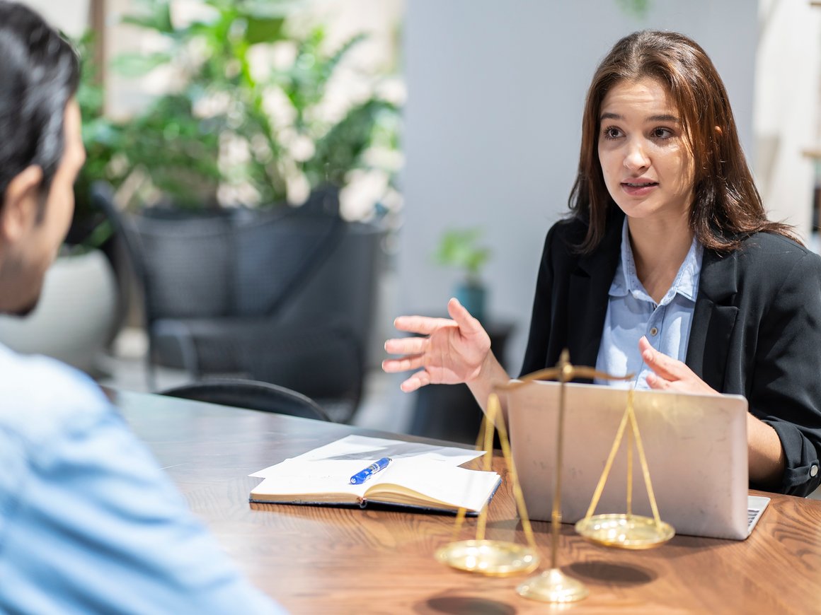 Как правильно подбирать юристов в компанию?