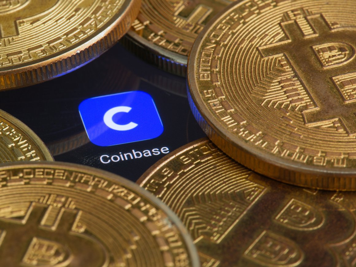 «Обновление плана найма»: Coinbase отозвала предложения уже принятым на работу сотрудникам