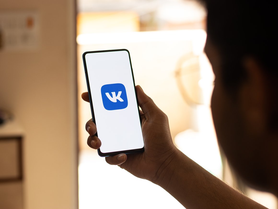 «ВКонтакте» начала помечать группы с предполагаемой пропагандой ЛГБТ