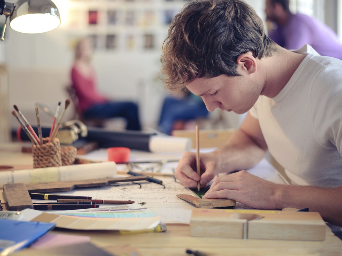 Universal University приглашает на дни открытых дверей в апреле