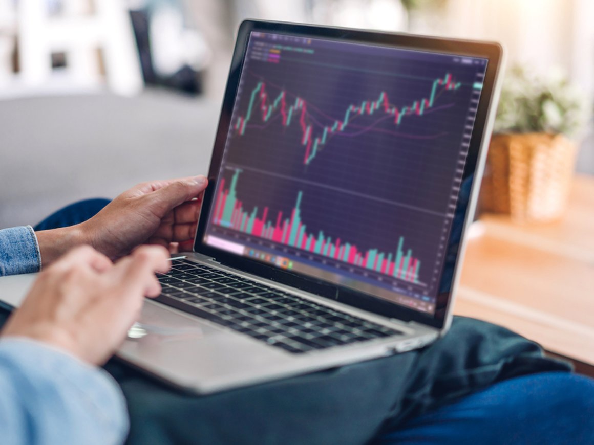 Только 1% розничных инвесторов намерены продать акции в 2023 году несмотря на риск рецессии