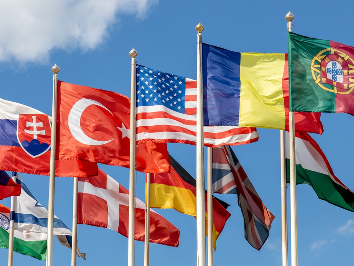 Законопроект о бессрочном виде на жительство для иностранных специалистов внесли в Госдуму