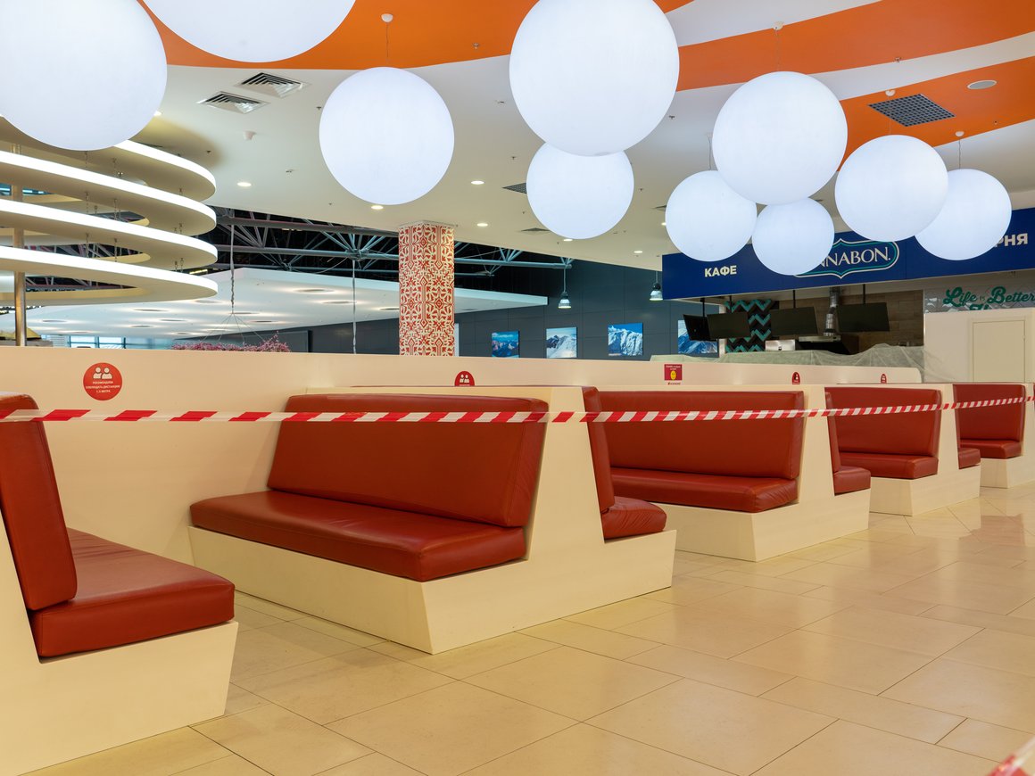 Половина россиян с пониманием отнеслась к нелегальной работе во время локдауна