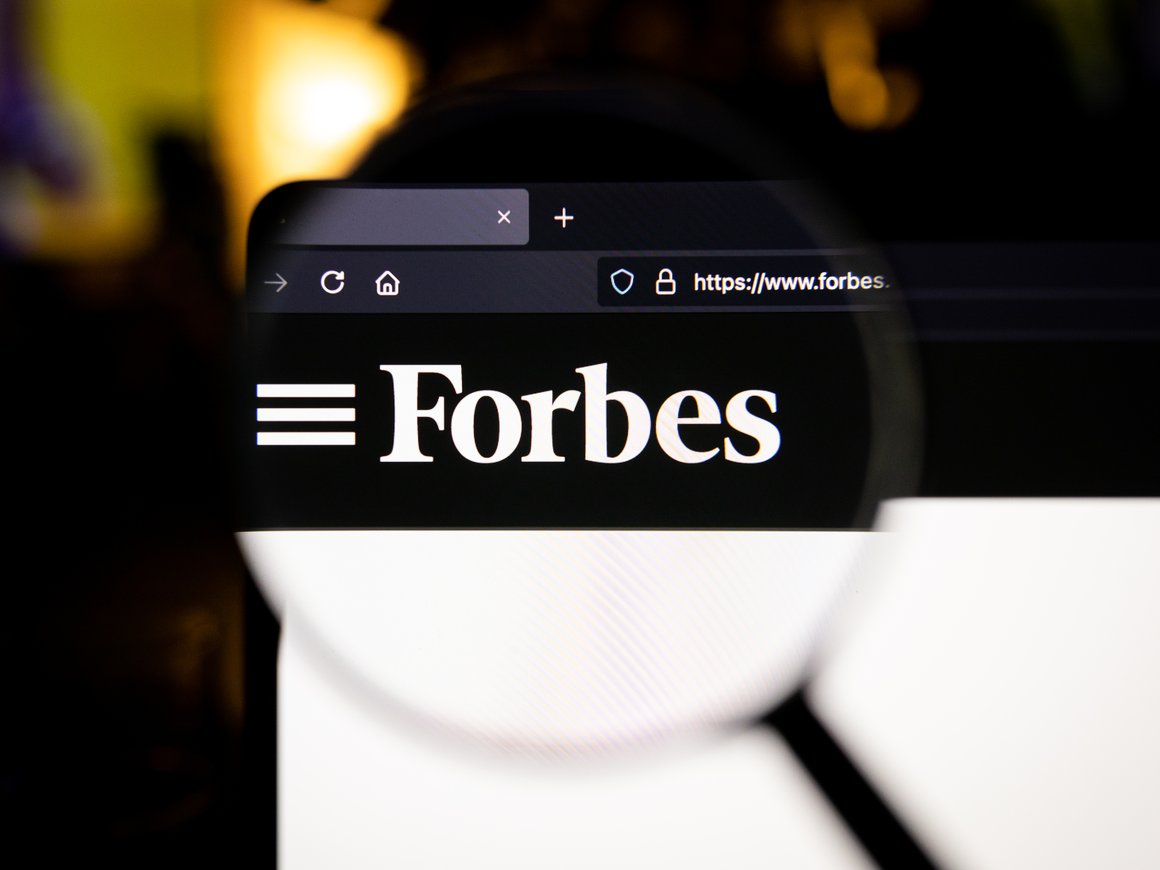 Суд обязал вернуть российский Forbes прежнему владельцу Александру Федотову