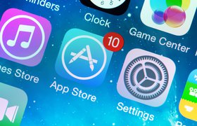 Минцифры планирует обязать Apple загружать сторонние приложения в России