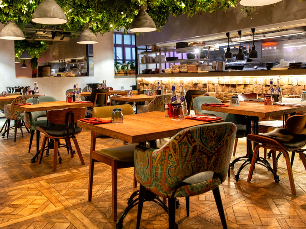 Выручка ресторанной отрасли в России снизилась после объявления мобилизации