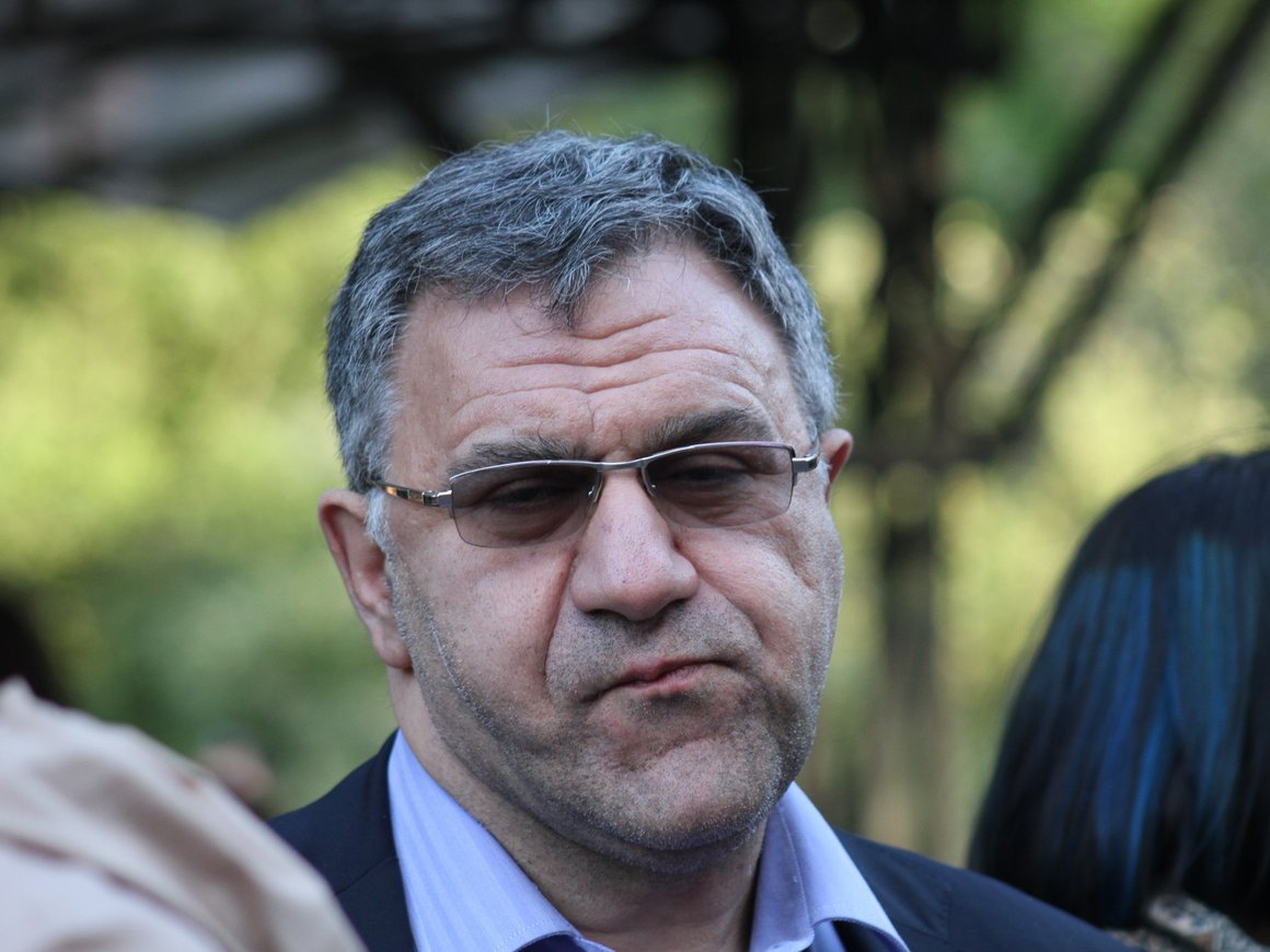 Основатель «Амедиатеки» Александр Акопов вышел из совета директоров компании — РБК