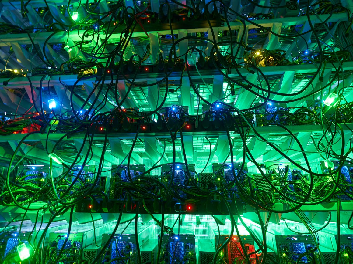 В Казахстане из-за криптомайнеров начались перебои с электричеством