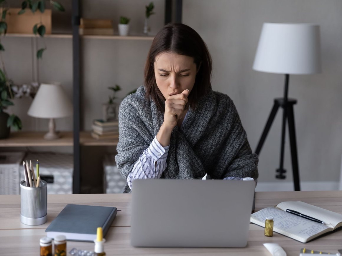 89% людей работают во время болезни. Почему это происходит?