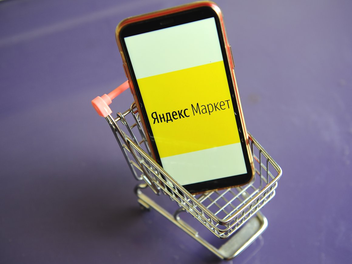 «Яндекс.Маркет» встроил нейросеть YandexGPT в личные кабинеты продавцов