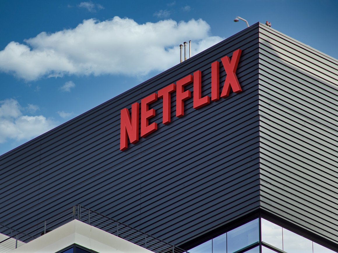 После двух провальных кварталов Netflix удалось увеличить число подписчиков