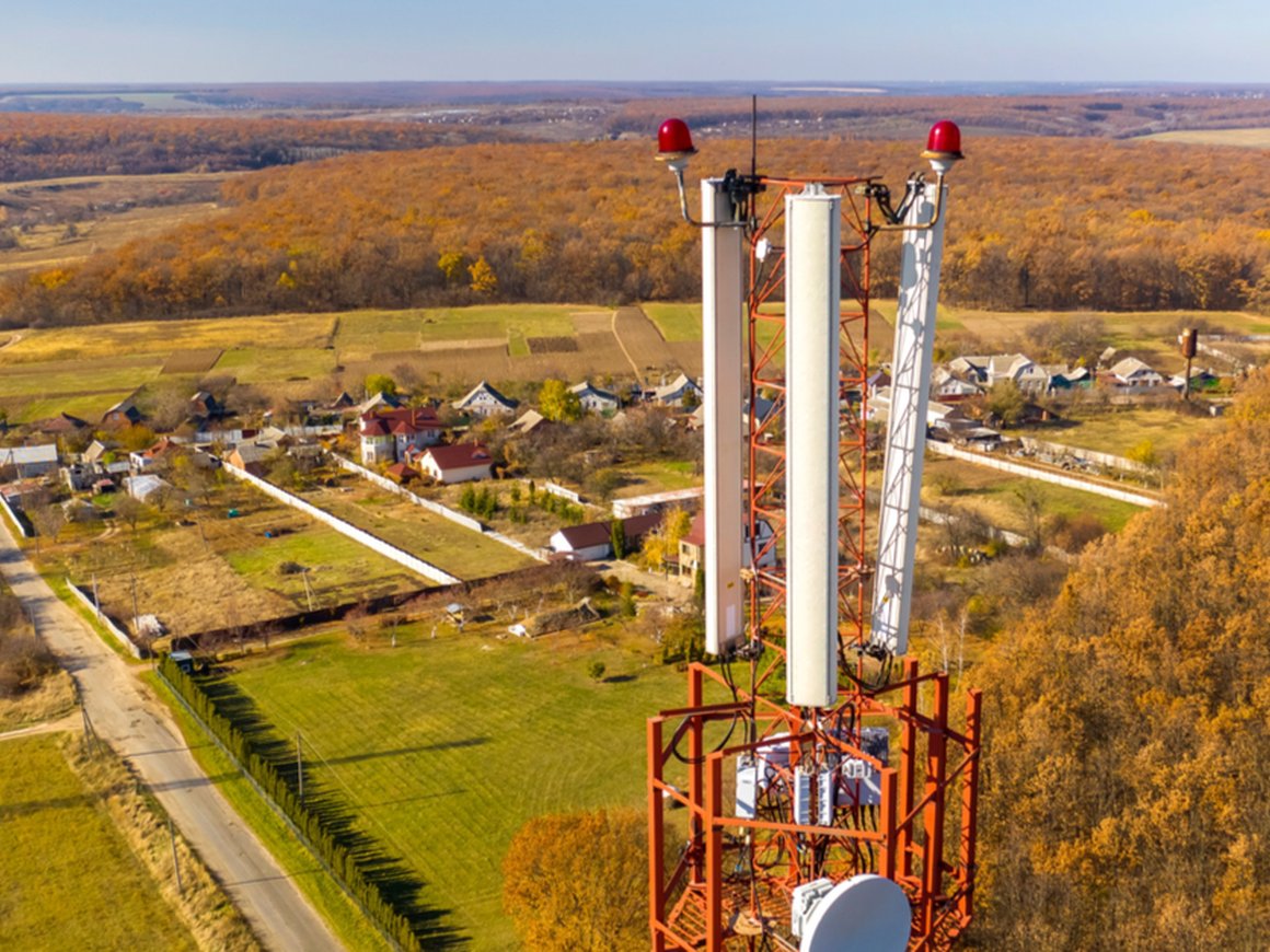 Минцифры запустило онлайн-голосование за подключение малых деревень без интернета к 4G