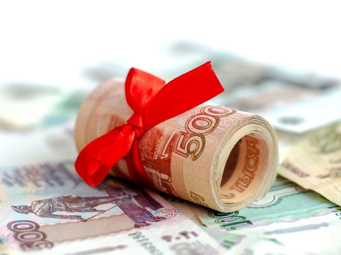 Bloomberg назвал российских бизнесменов, получивших более 1 трлн рублей дивидендов