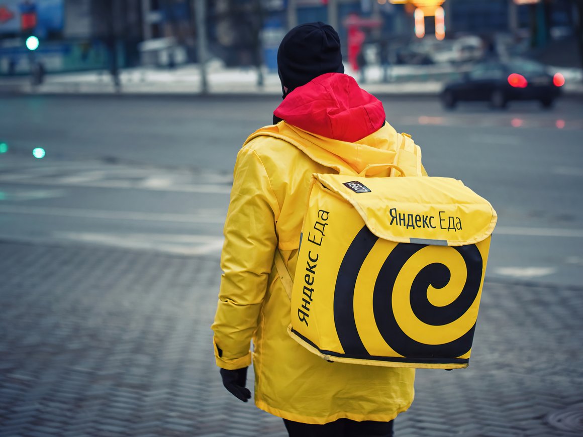 Дептранс создаст систему регистрации и учета курьеров для контроля времени их работы и перемещений