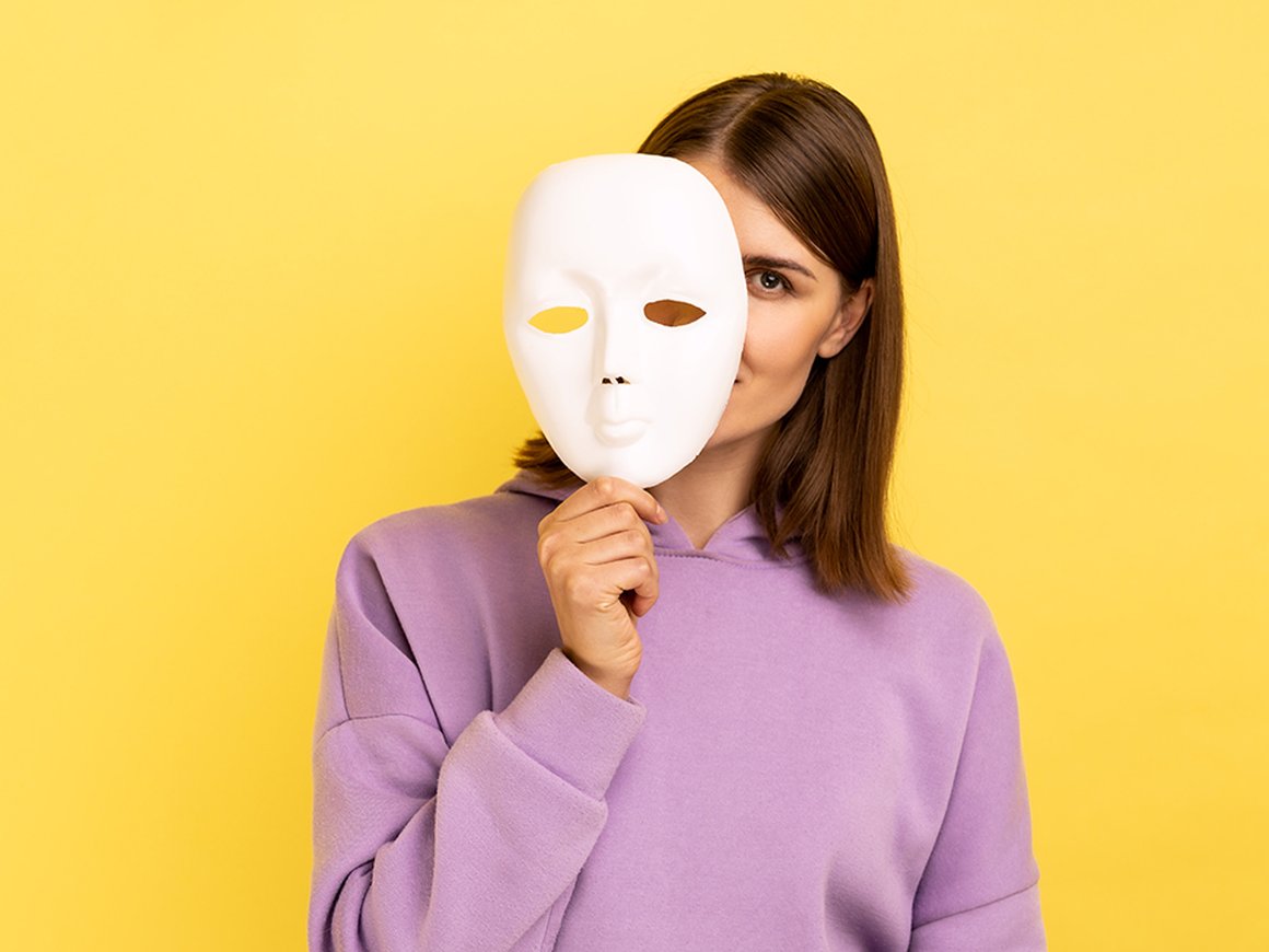 Почему в рекламе все чаще появляются дипфейки знаменитостей