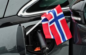 В Норвегии почти все ездят на электромобилях. Почему это проблема для страны?