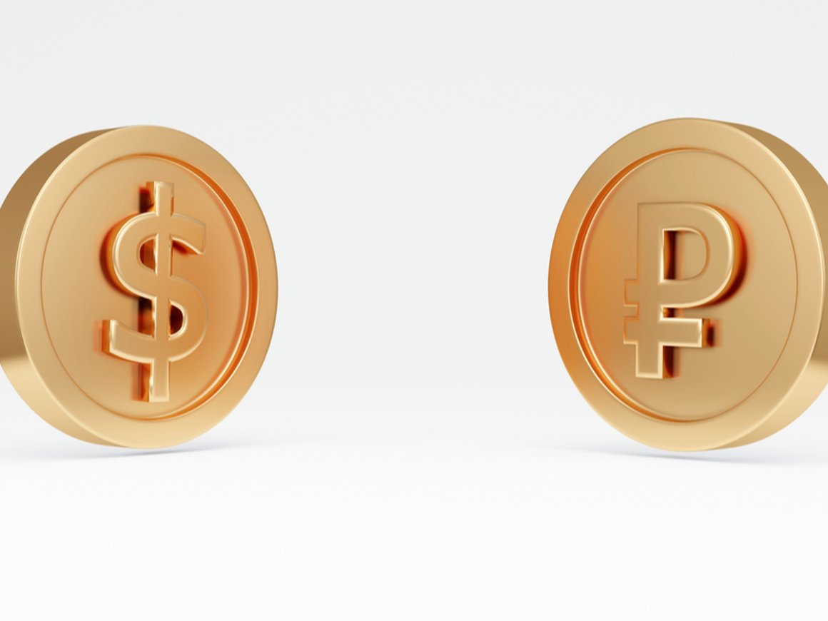 Валютный стратег оценил реальный курс доллара в 180 рублей