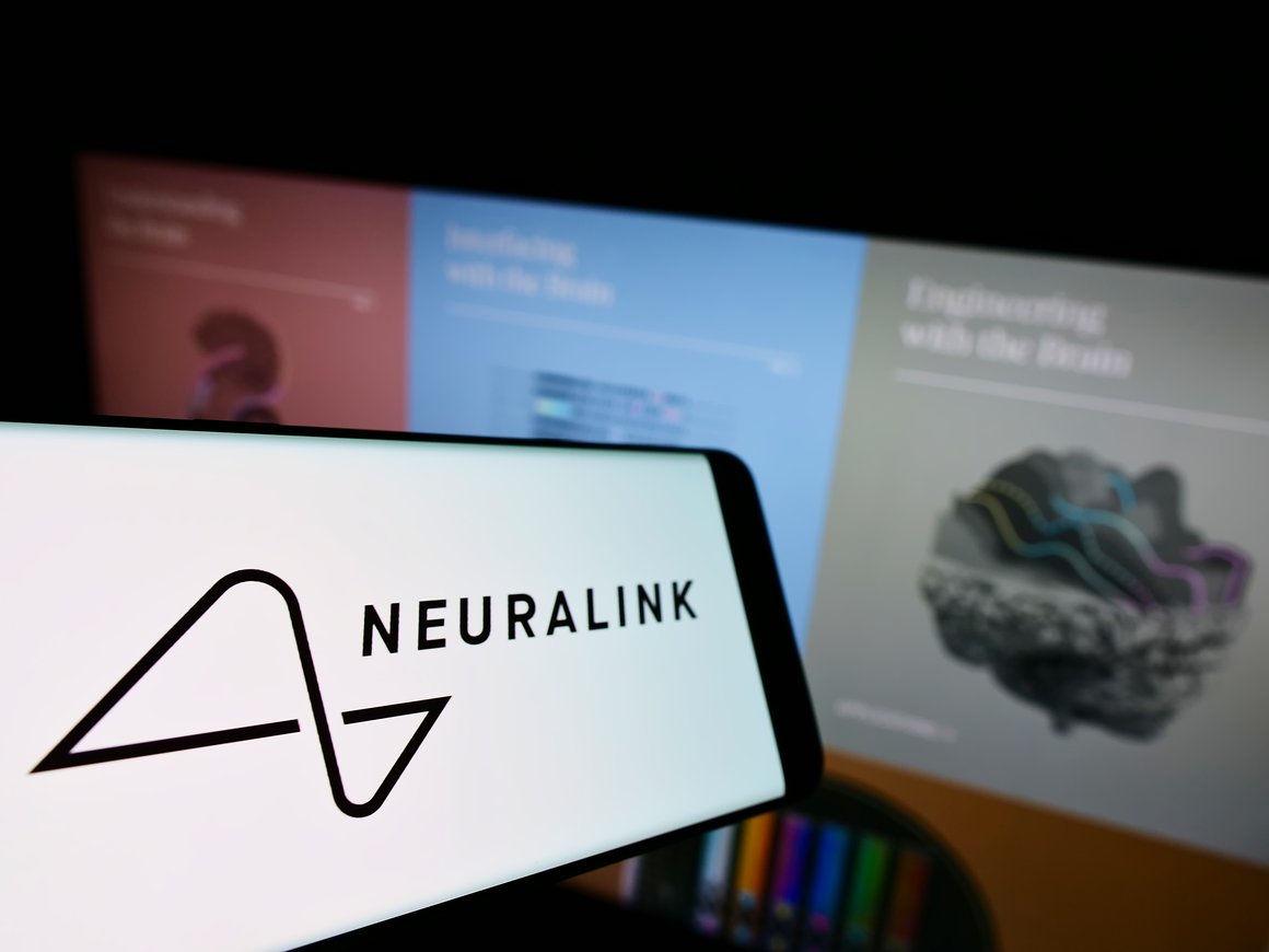 Оценка Neuralink Илона Маска достигла $5 млрд — Reuters