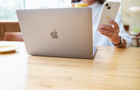 Apple планирует разработать свой первый MacBook с сенсорным дисплеем