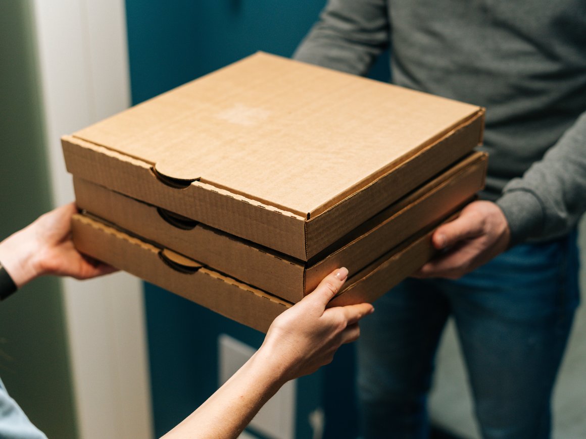 Ресторан доставки еды FoodBand вышел на рынок Казахстана