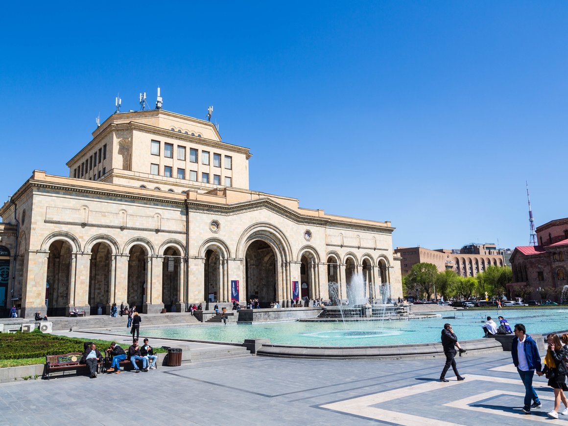 За 2022 год россияне перевели в Армению $3,6 млрд