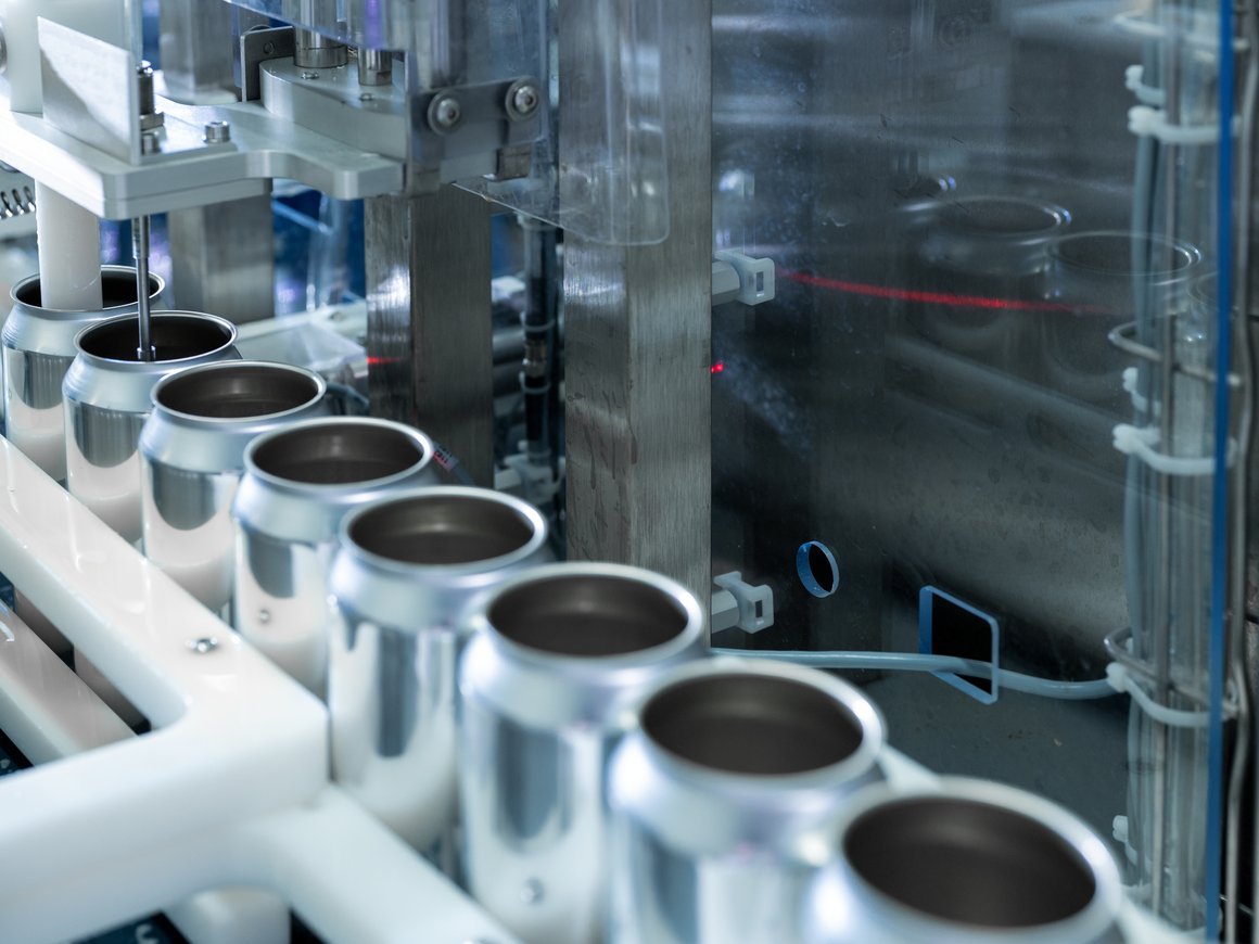 Российская структура Heineken выпустит напитки со вкусами колы, апельсина и лимона