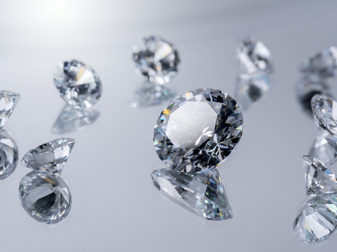 Мосбиржа начала расчет индексов на бриллианты