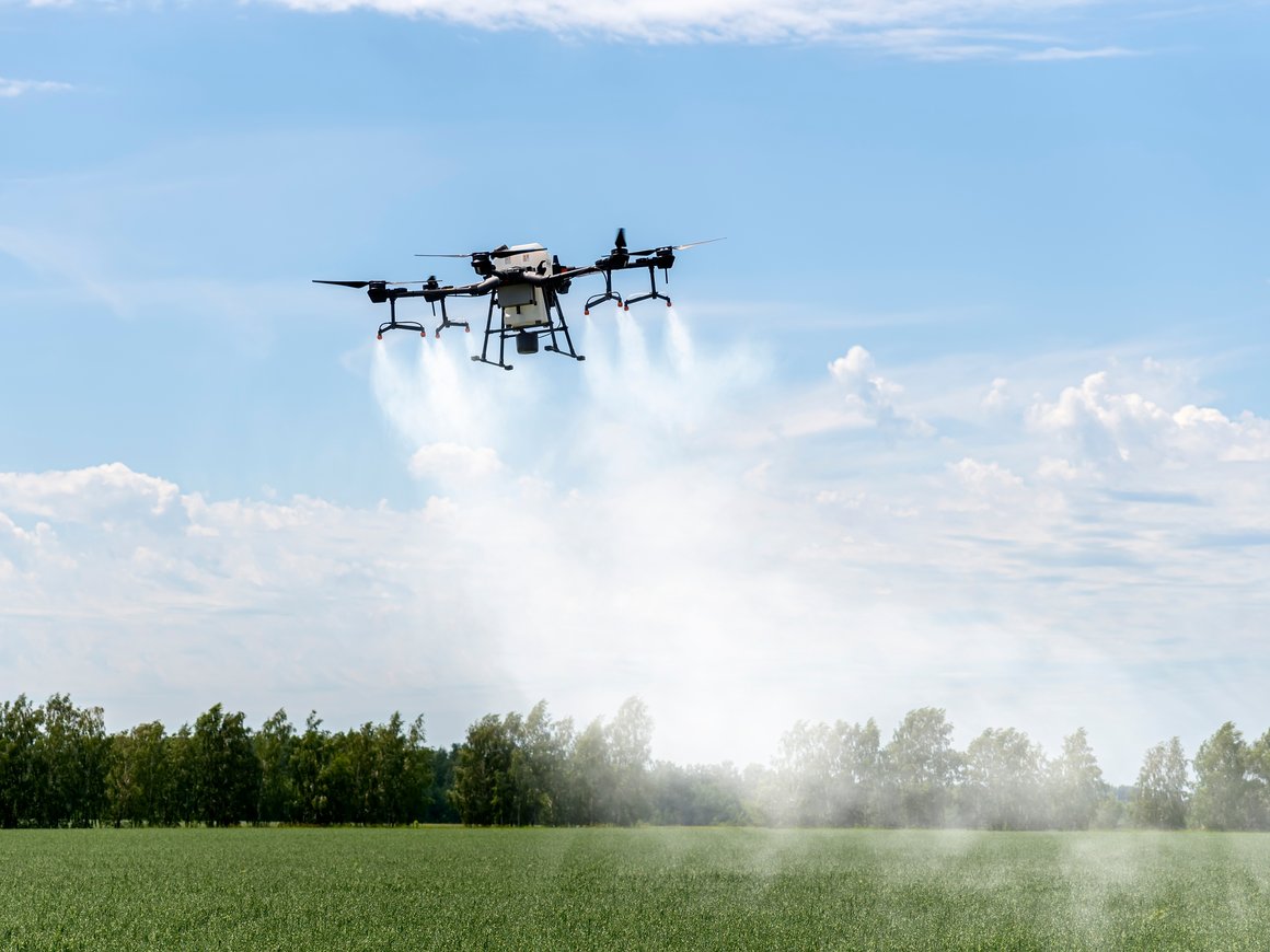 В семи регионах России планируют установить специальный режим для тестирования тяжелых дронов