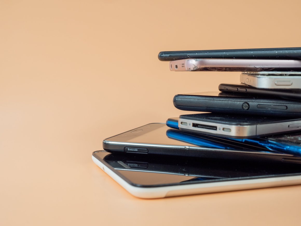 «Ситилинк» запустил выкуп смартфонов б/у при помощи роботов-оценщиков