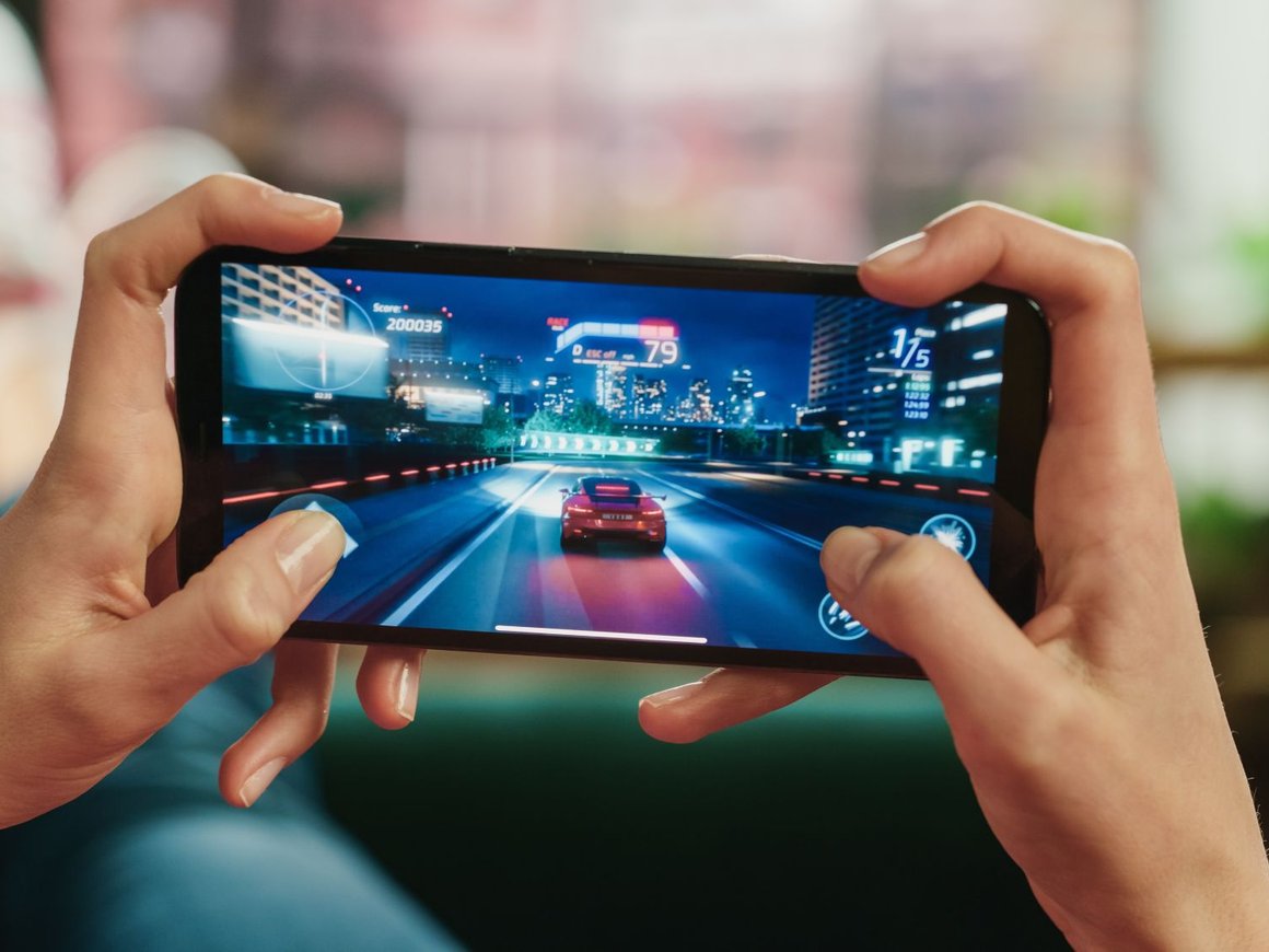 Основная доля геймеров приходится на женщин в возрасте 35-44 лет