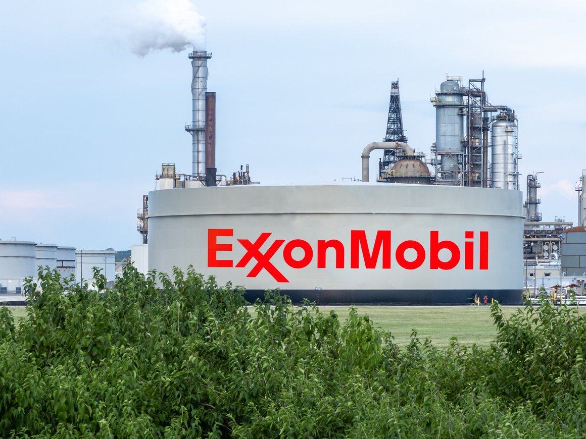 Ведущая нефтяная корпорация мира объявила о крупнейшей за последние 20 лет сделке