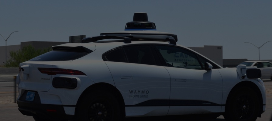 Uber станет оператором услуг беспилотного такси Waymo в Остине и Атланте0