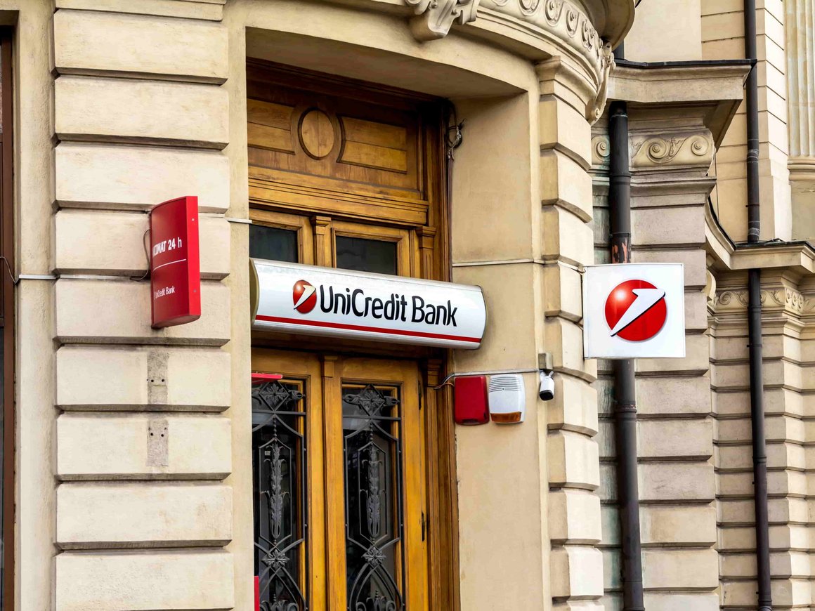 Суд арестовал российские активы UniCredit Bank на €462 млн