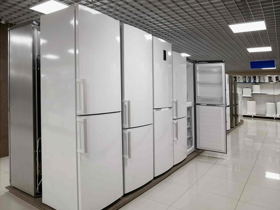 В «Ситилинк» заявили об отсутствии дефицита холодильников и кондиционеров из-за ограничений ФТС