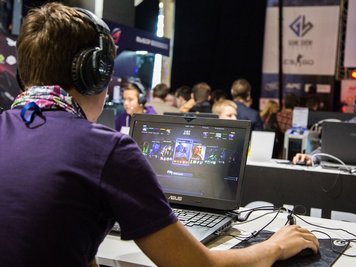 Игры по новым правилам: в России обсуждают локализацию и госрегулирование геймдева