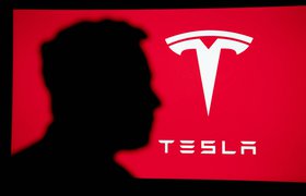 Tesla планирует запустить собственного голосового помощника для электромобилей