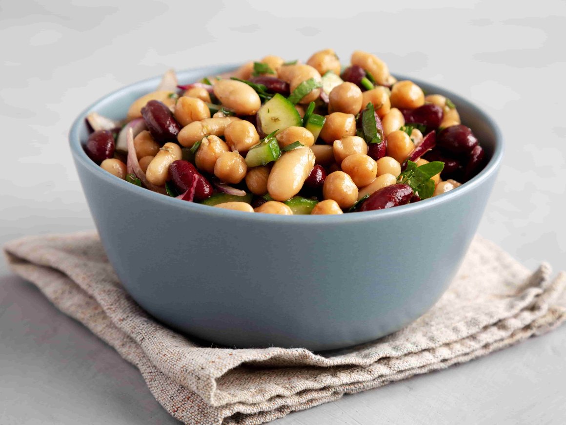 Нижегородский СК завел дело после вспышки ботулизма — люди отравились салатами «Кухни на районе»