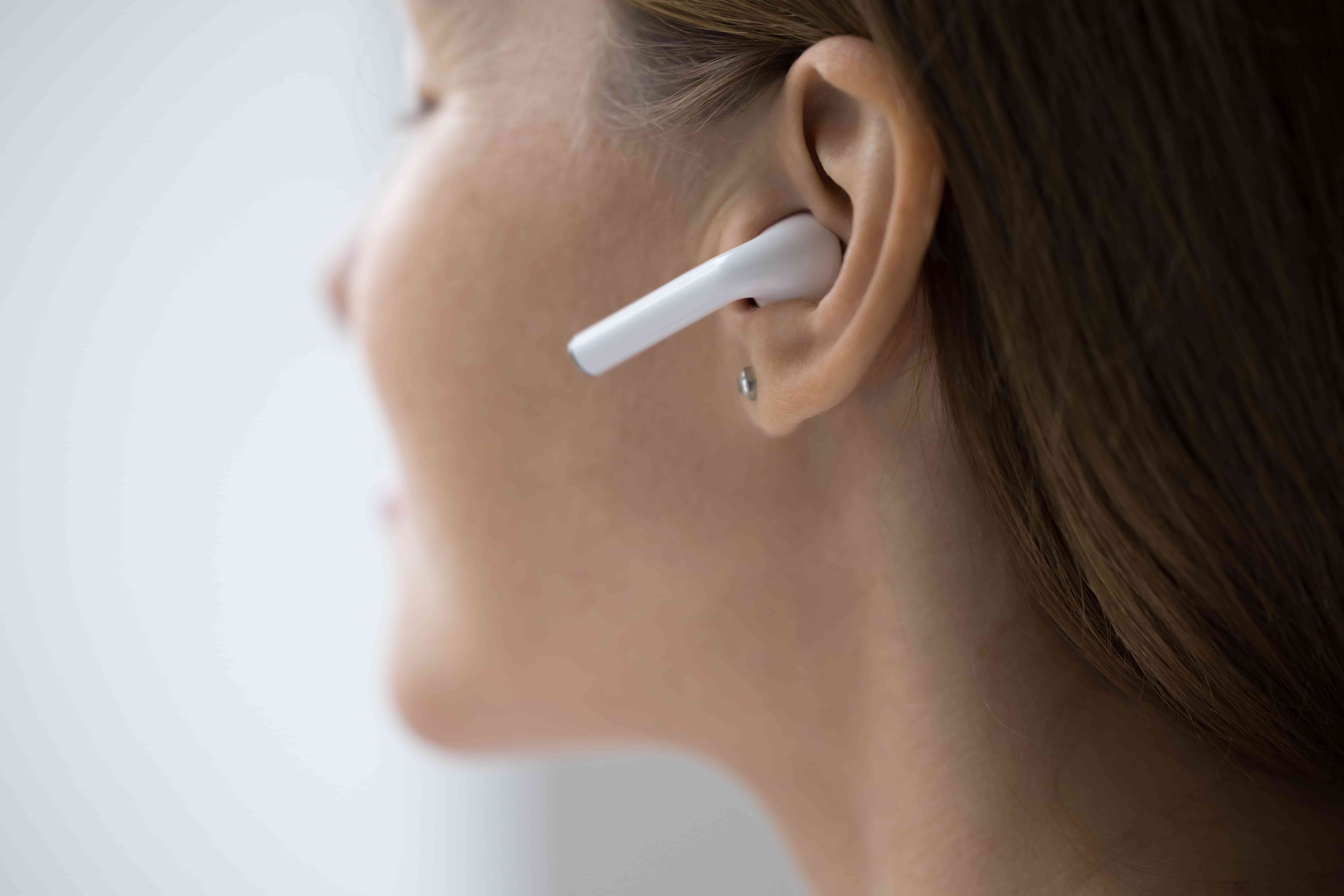 Студенты разработали «глушилку» сигнала bluetooth-наушников для установки на железнодорожных путях