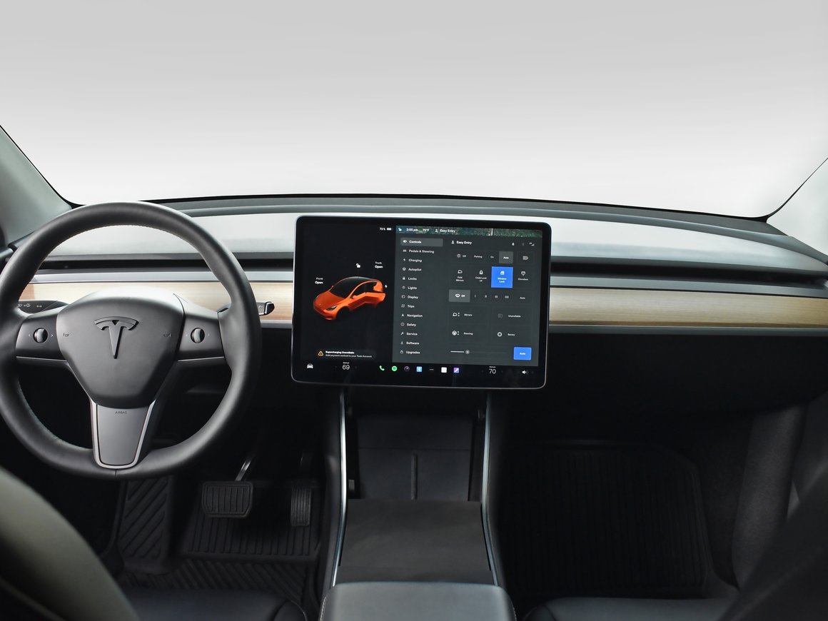 Tesla планирует выпустить шестиместную Model Y