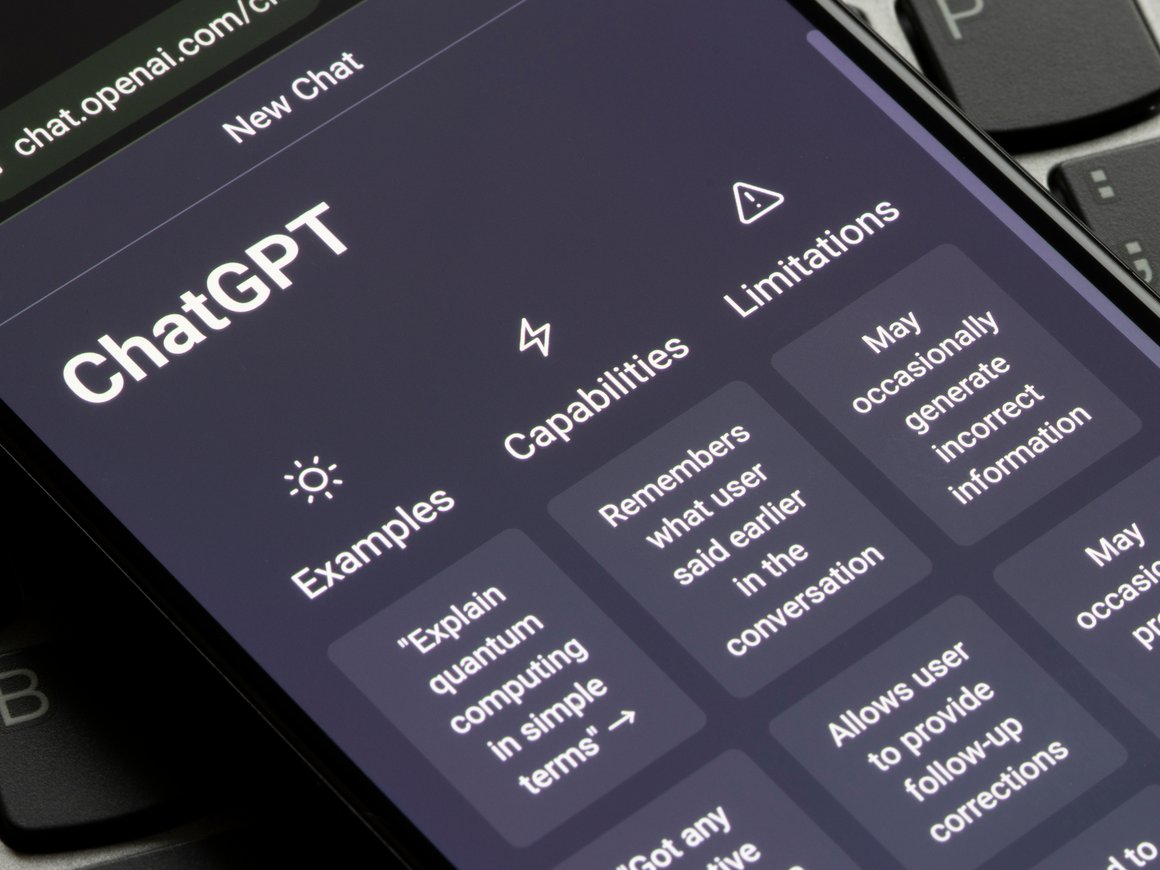 Мошенники стали предлагать купить доступ к аккаунту для работы с ChatGPT