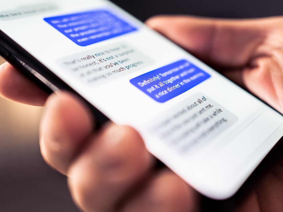 SMS-бомберы атакают банки миллионами сообщений