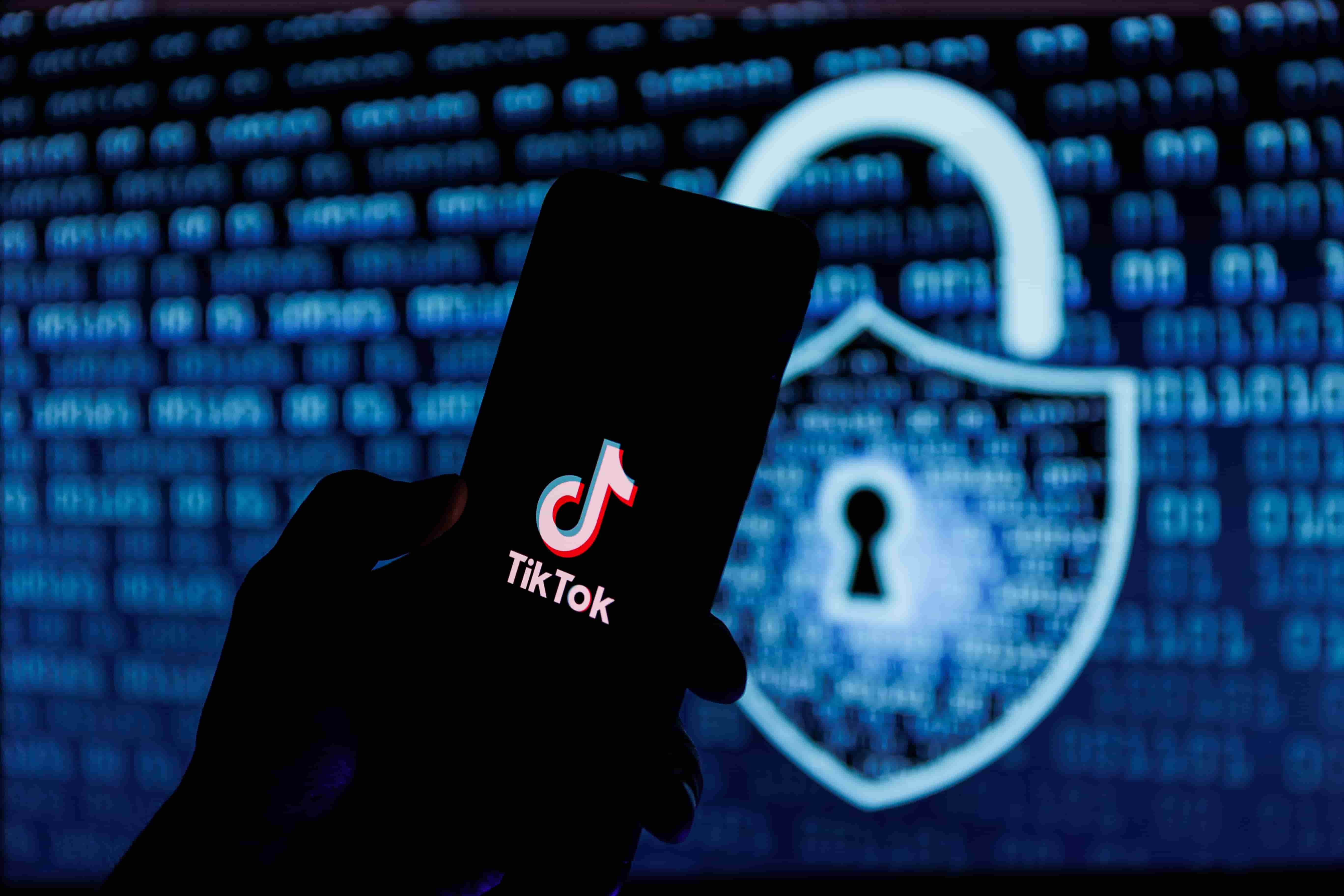 Владелец TikTok уволил стажера за саботаж проекта в сфере искусственного интеллекта