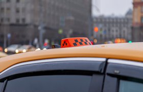 Госдума обязала таксистов страховать пассажиров на 2 млн рублей