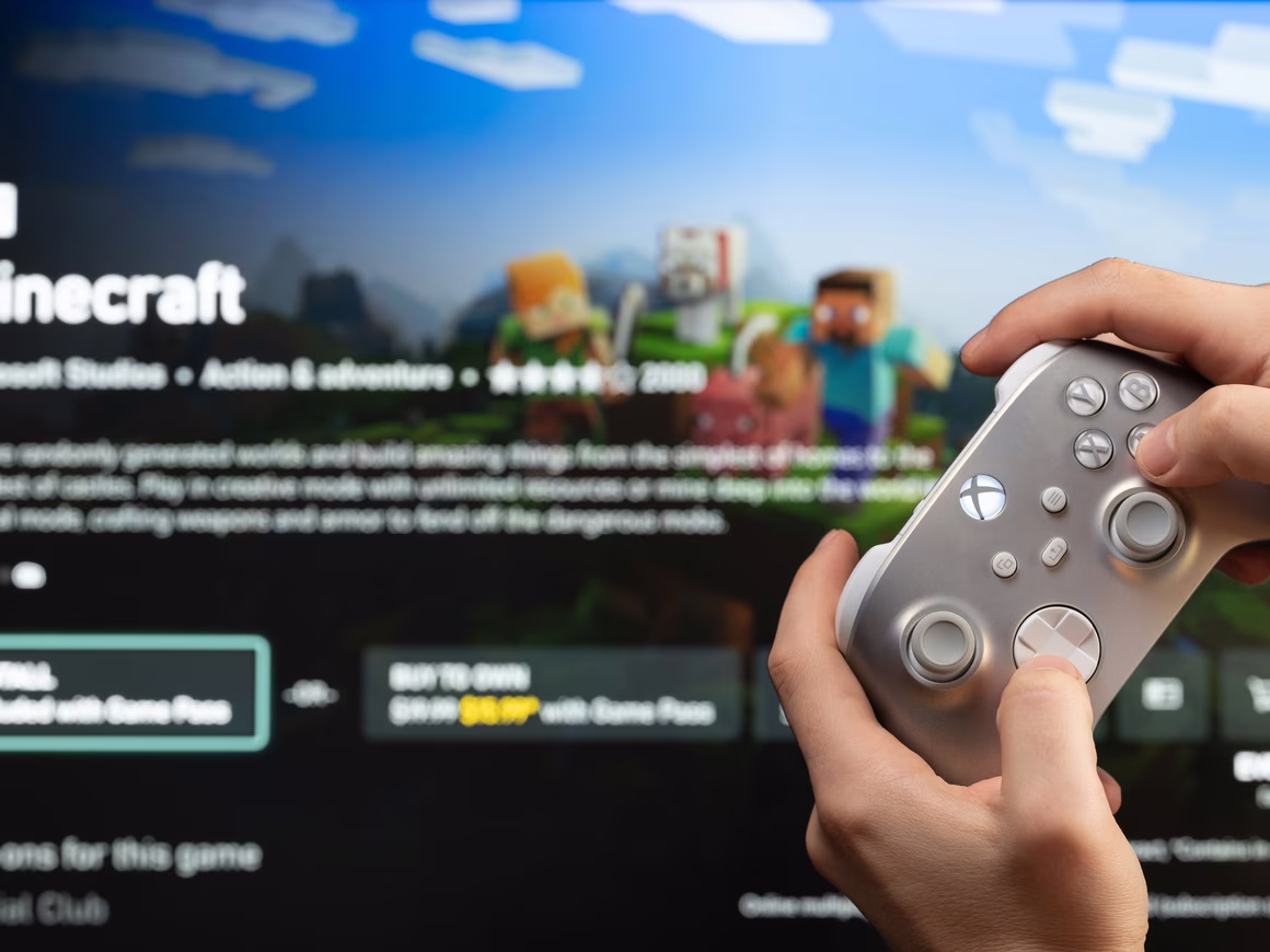 Разработчик Minecraft договорился о строительстве аттракционов с владельцем Legoland