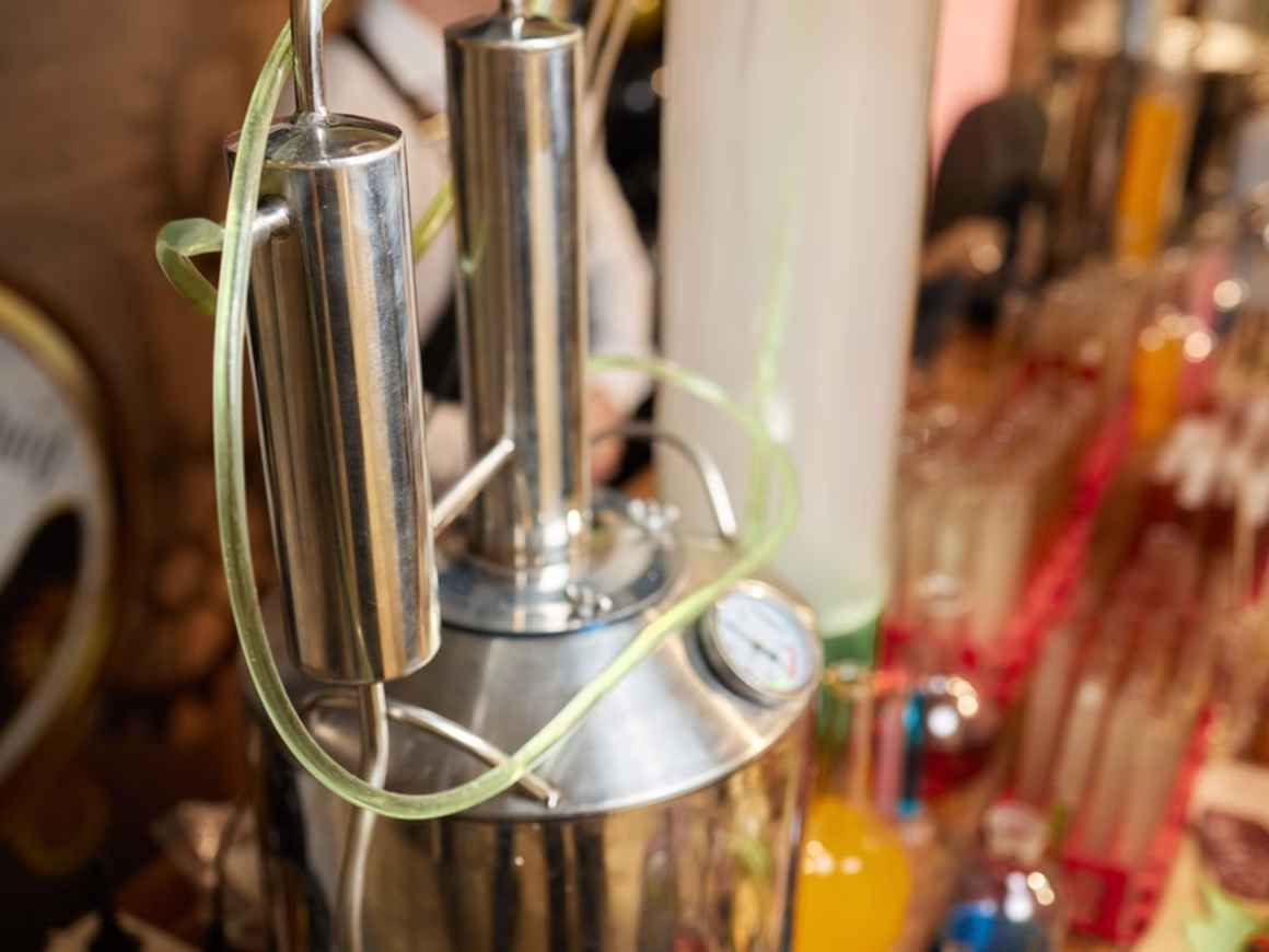 В России предложили ввести госрегулирование продажи самогонных аппаратов