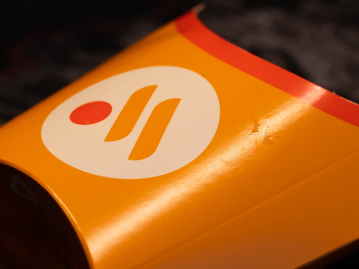 «Вкусно — и точка» в 2023 году нарастила выручку более чем в два раза