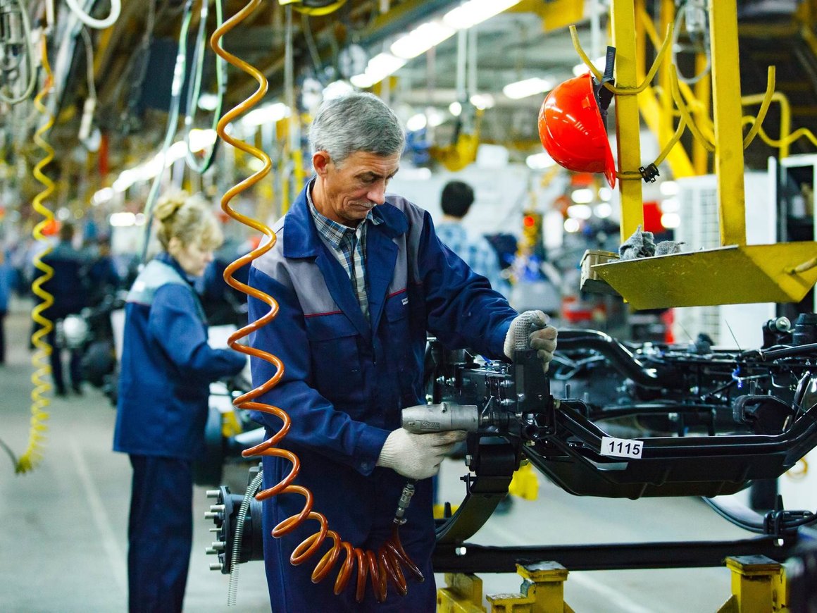 Правительство одобрило увеличение допустимого сверхурочного труда