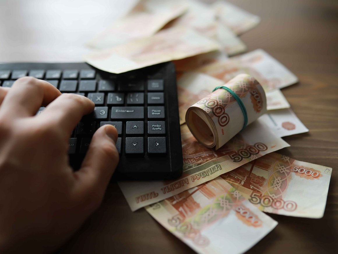 Зарплатные ожидания россиян выросли за год в среднем на 16% — до 73,6 тыс. рублей
