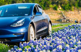 Tesla выпустила юбилейный пятимиллионный электромобиль