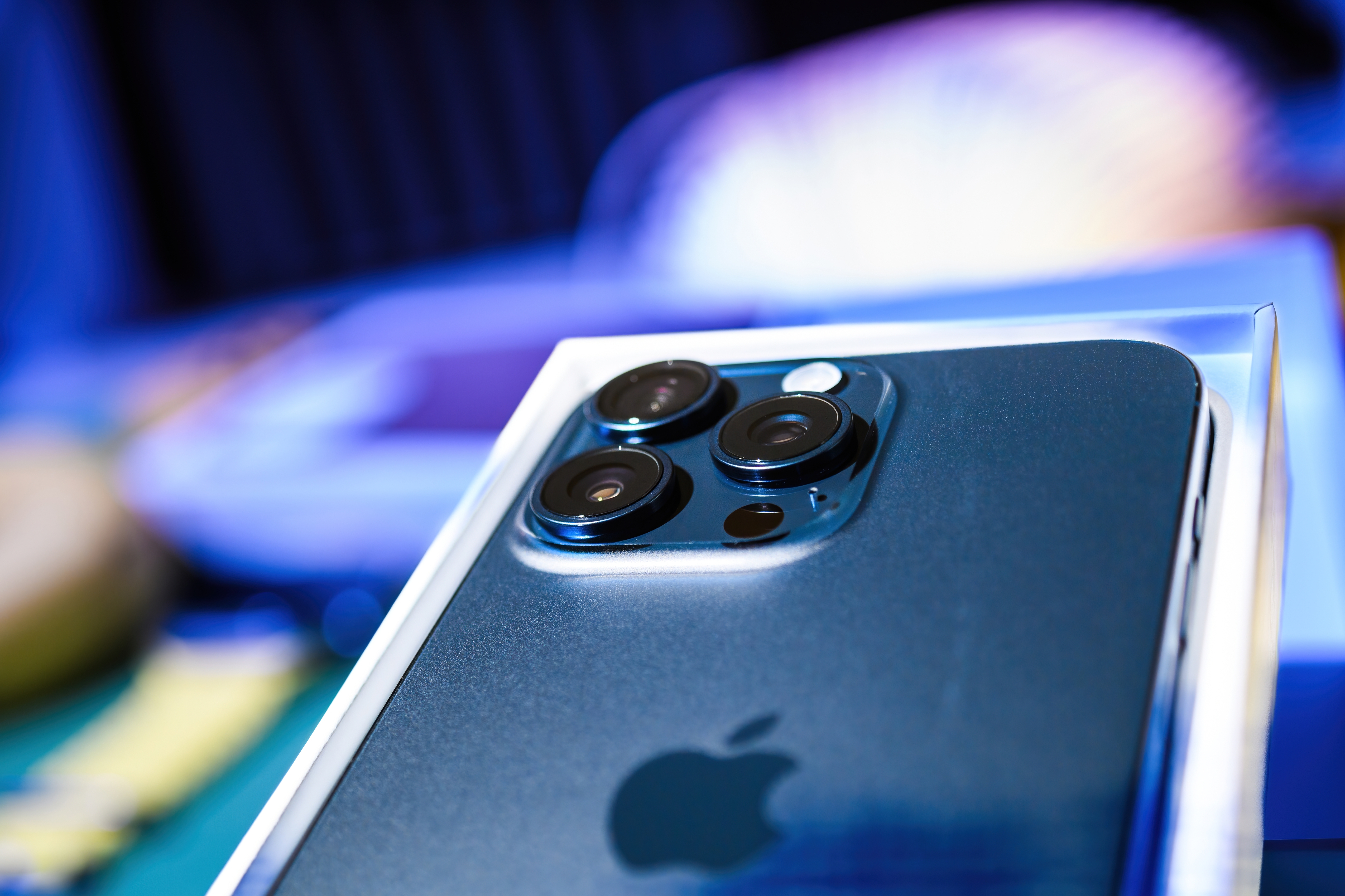 Apple пообещала исправить проблему с перегревом iPhone 15 Pro